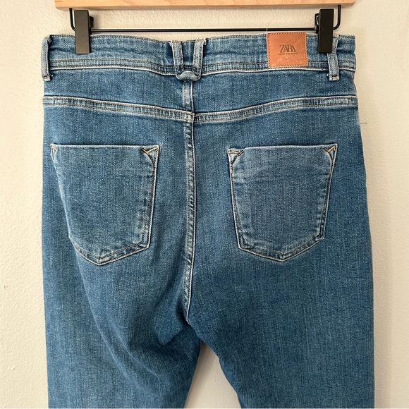 Zara (8) Cropped and Cuffed Dark Wash Blue Denim - Picture 7 of 13